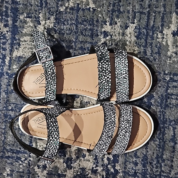 Sandals - Picture 1 of 1